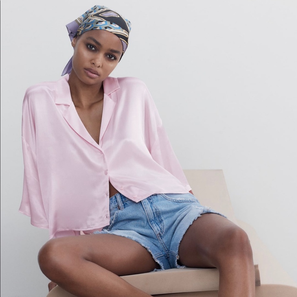 ZARA NWT SATIN EFFECT TOP M